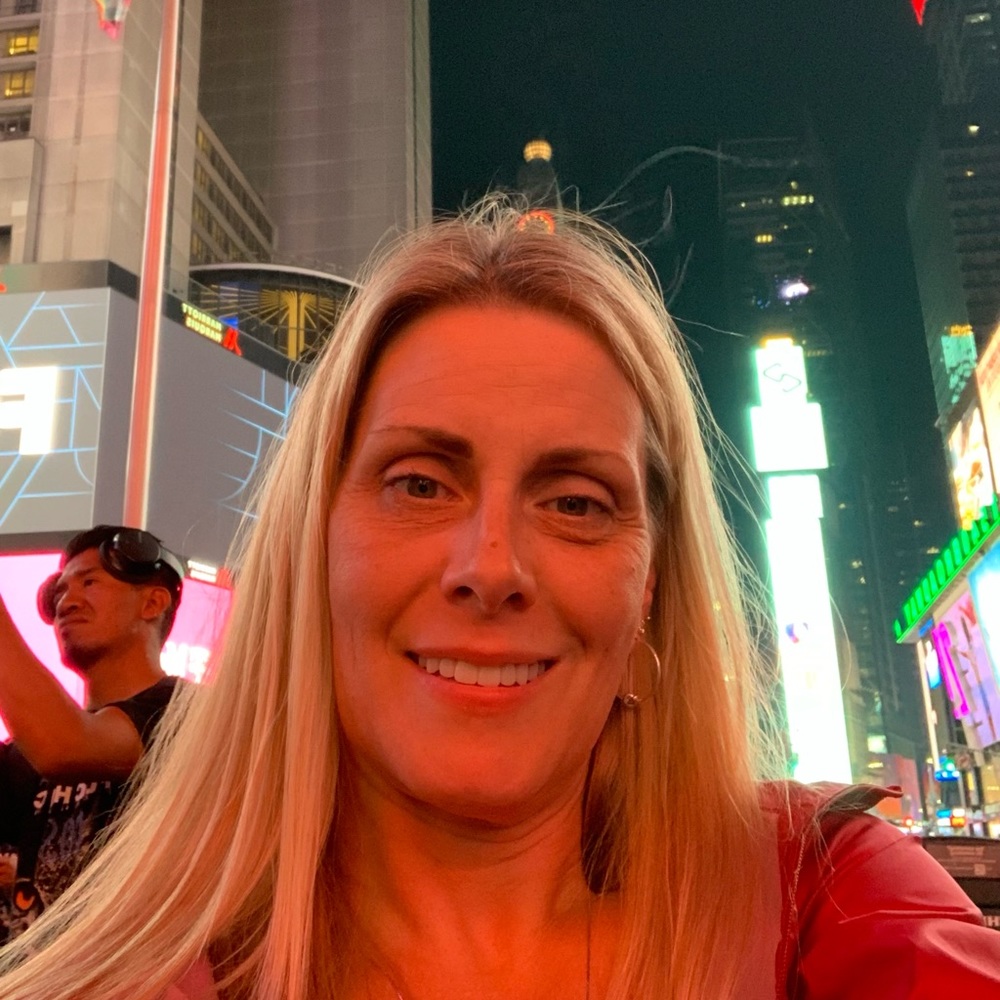 Meet your Posher, Jennifer